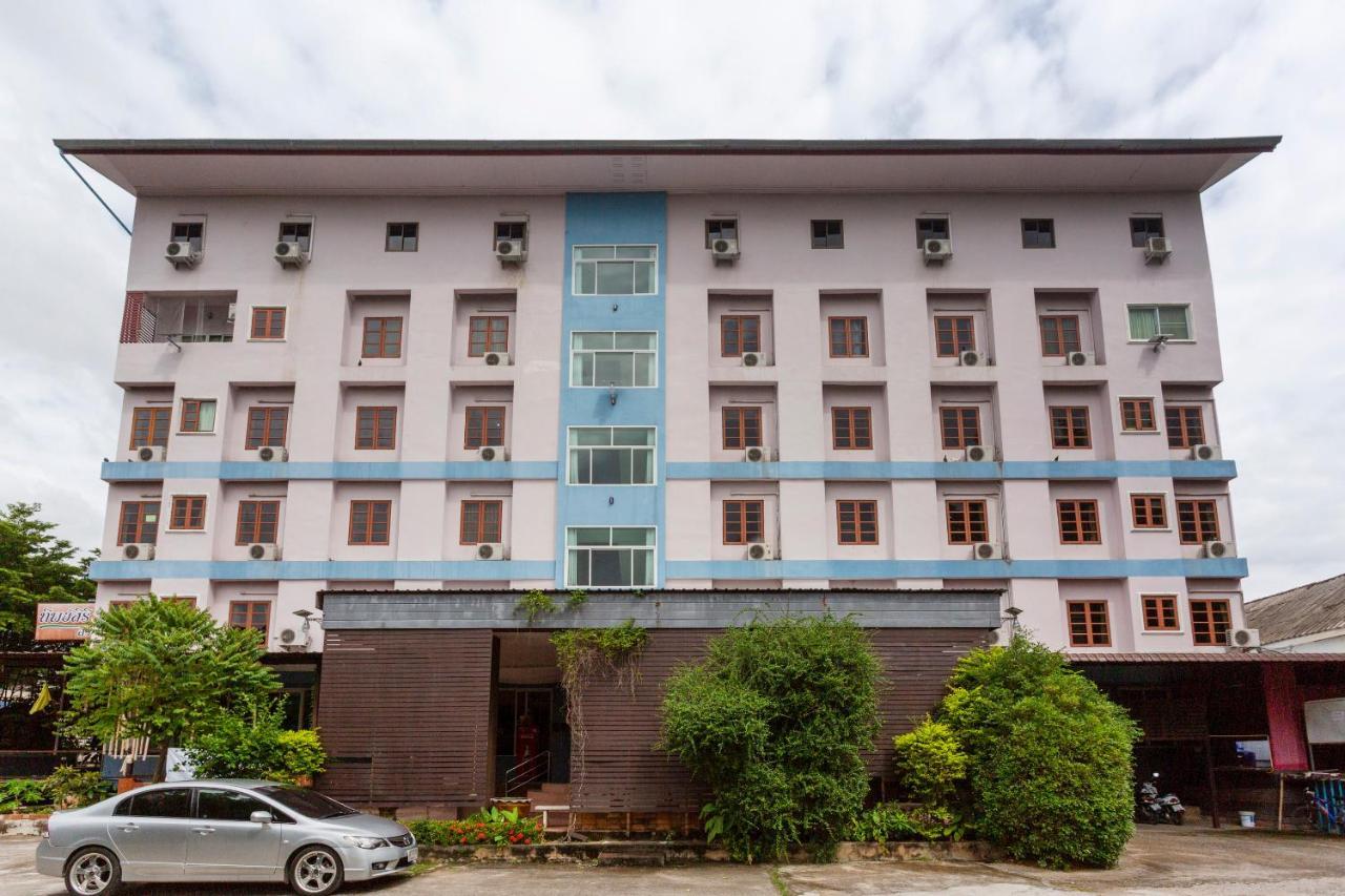 Oyo 75356 Thipsiri Lodge Чиангмай Экстерьер фото