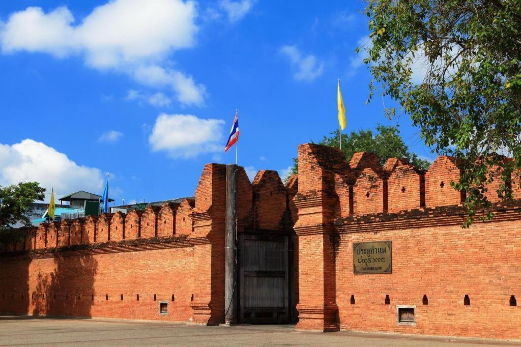 Oyo 75356 Thipsiri Lodge Чиангмай Экстерьер фото