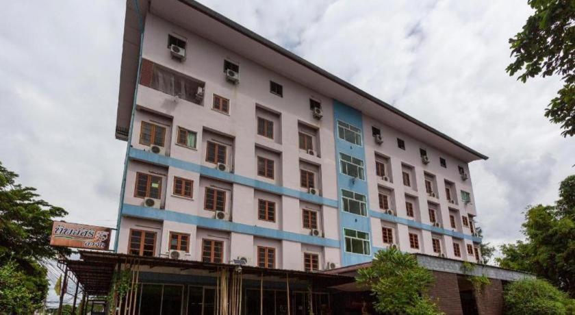 Oyo 75356 Thipsiri Lodge Чиангмай Экстерьер фото